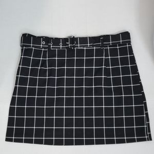 H&M Divided Womens Size 14 Skirt With Belt Black White Short Mini